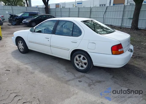 1999 Nissan Altima Gle/Gxe/Se/Se-L/Xe z USA, uszkodzony, nr VIN 1N4DL01DXXC180838